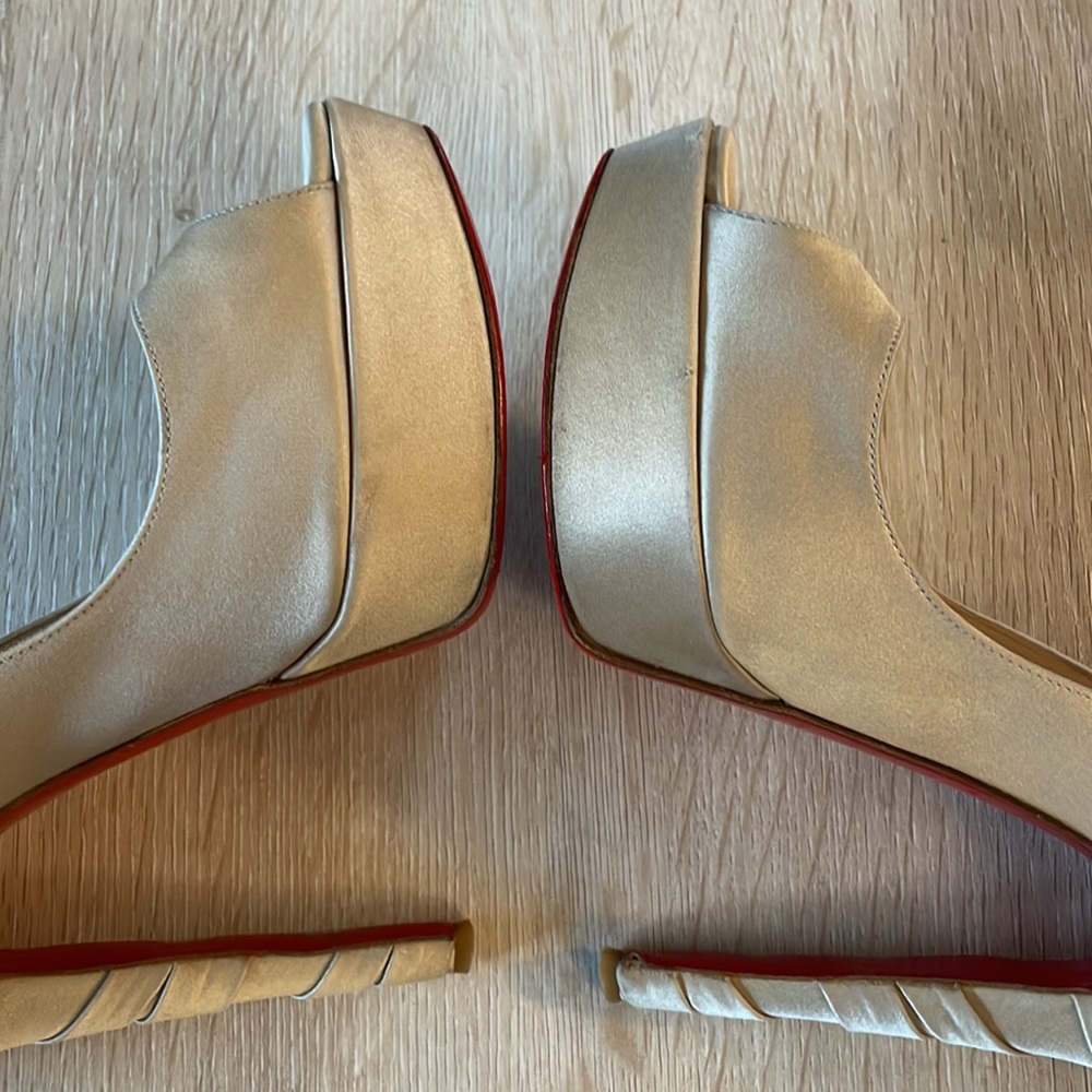 Louboutin Plisseta 140MM Nude Satin - 39 - Picture 9 of 12